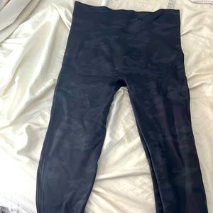 Spanx camo legging